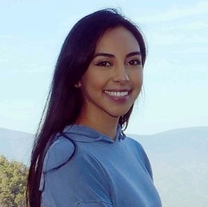 Meet your Posher, Daniela